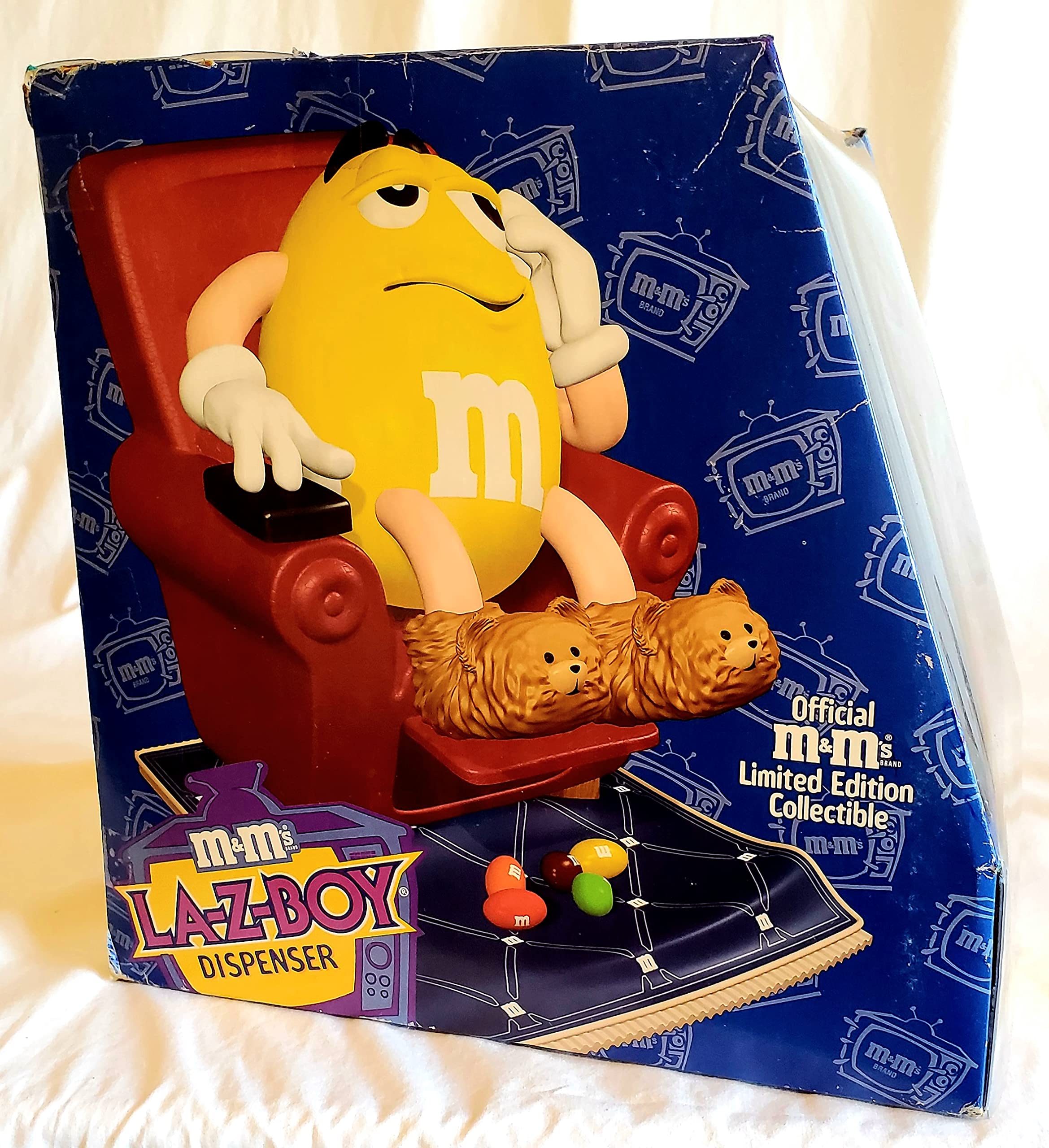 M&M'sディスペンサーイエローLA-Z-BOYソファー エムアンドエムズ