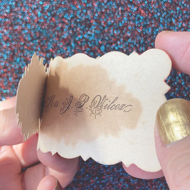 08G竪琴とパンジー、角に小さなクロモスのヴィクトリアン・コーリング