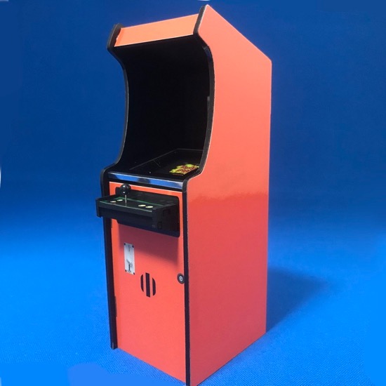 駄菓子屋でおなじみ、懐かしゲーム筐体のミニチュアキット
