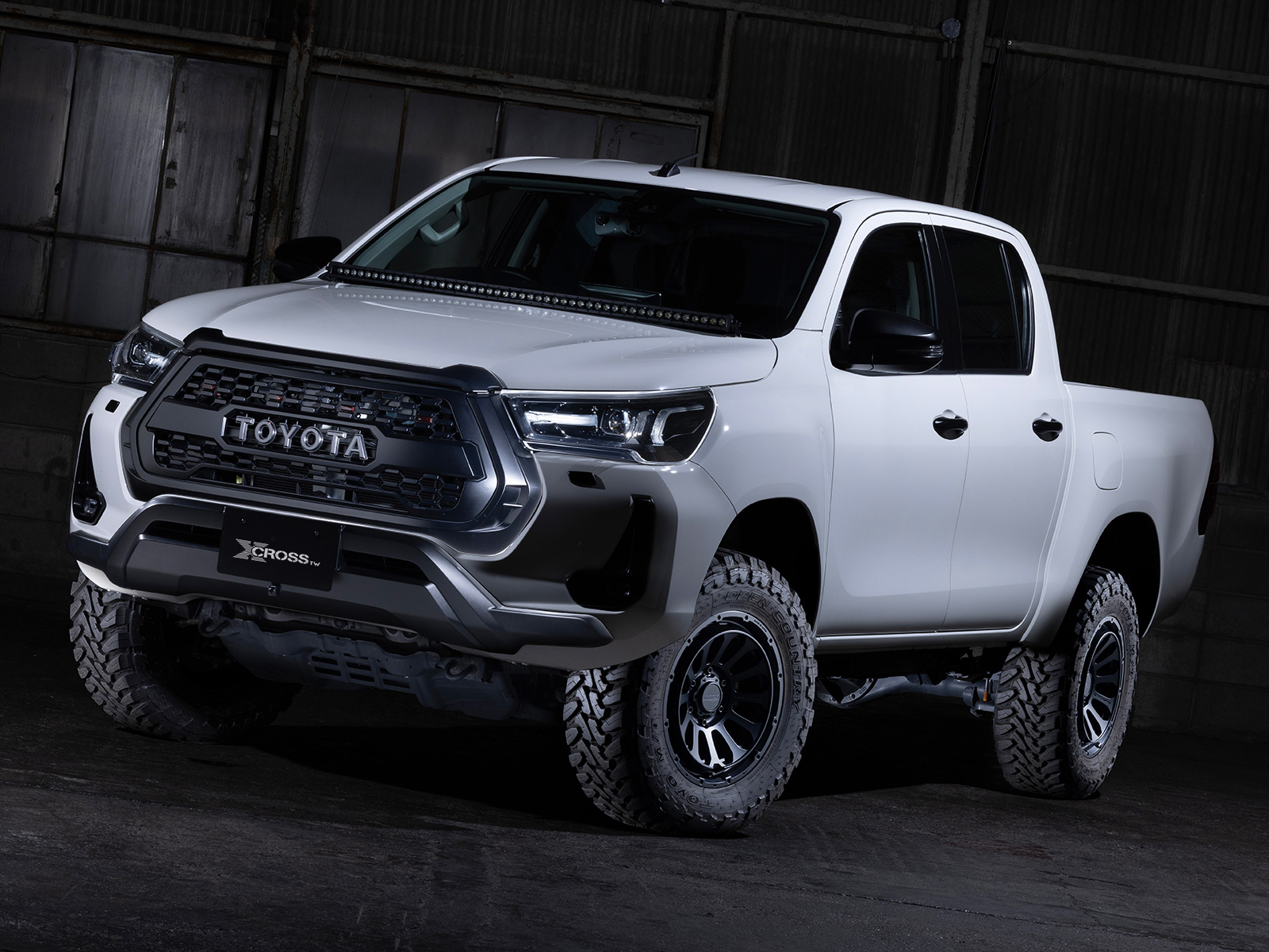 4500K ハイラックス（拡散型） MT 150 FSW 2本 岩崎電気 ハイラックス