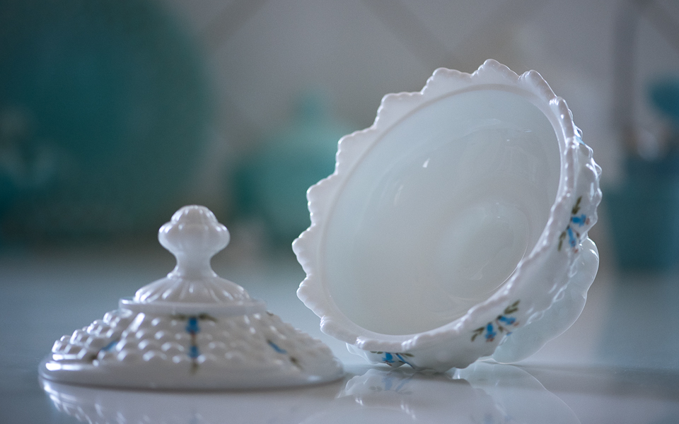 フェントン ブルーベルの蓋つきキャンディディッシュ(Fenton) | My