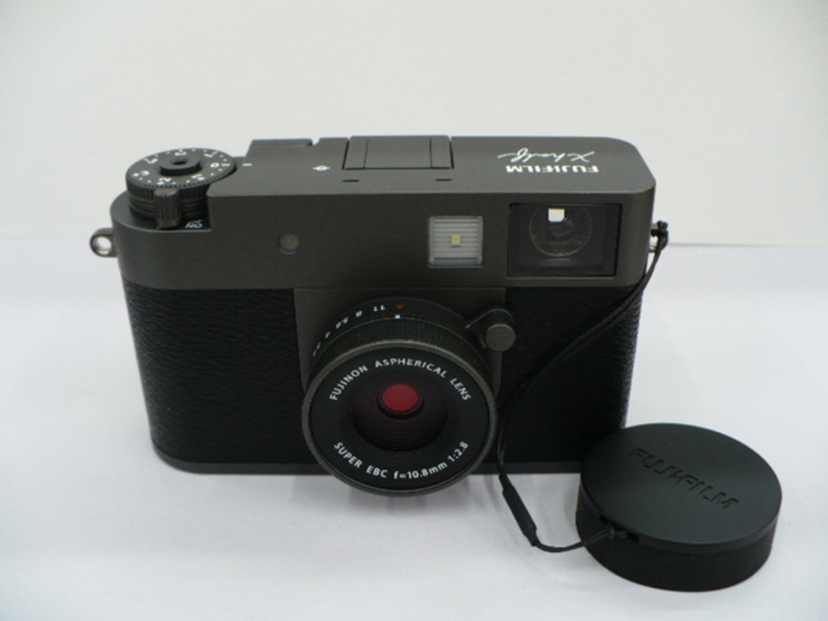 価格.com - 富士フイルム FinePix F600EXR [ブラック] 純正オプション