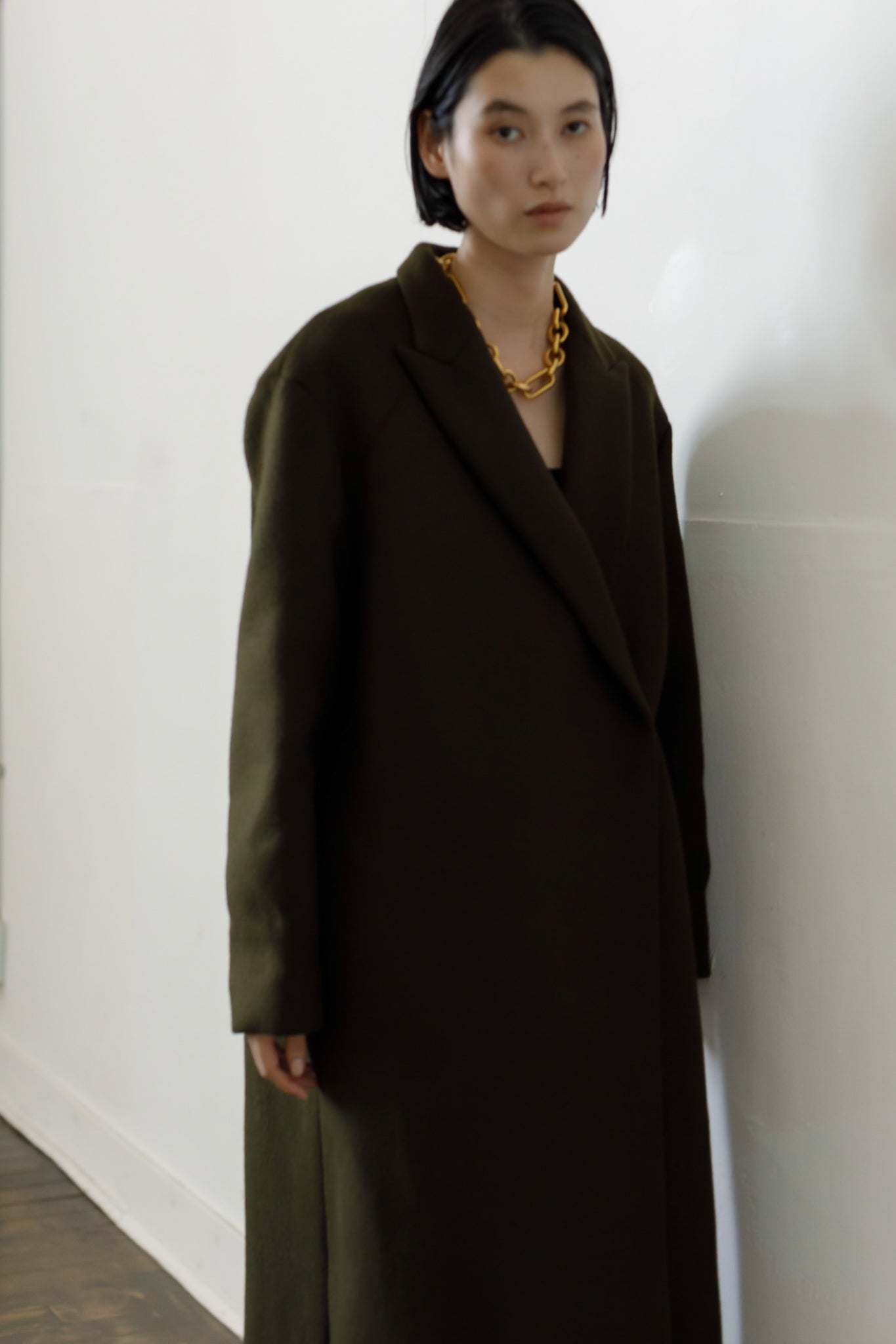 Peaked lapel long coat (-forest green-) – NEAU