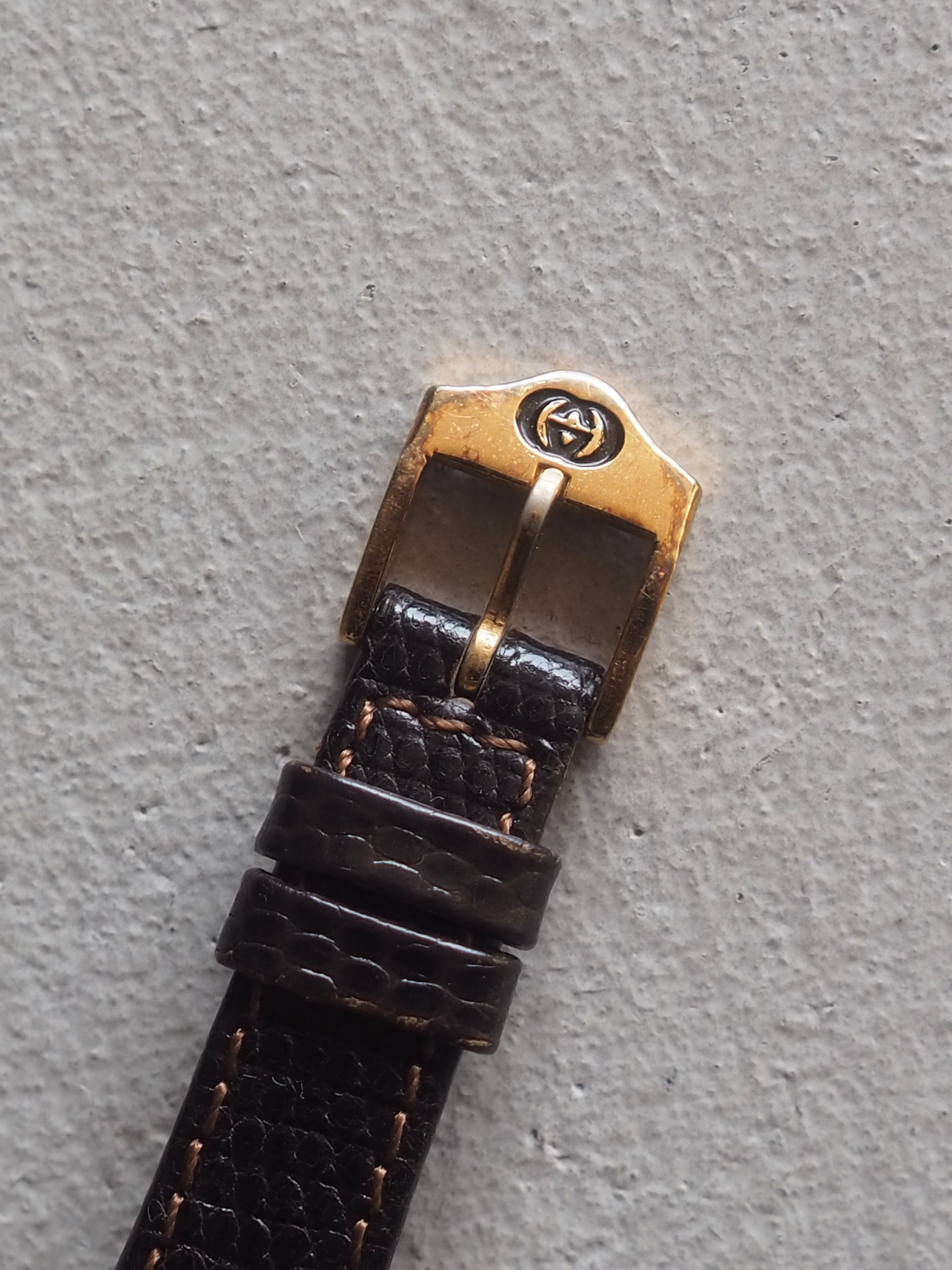 GUCCI グッチ シェリーライン ウォッチ 腕時計 ゴールド レザー