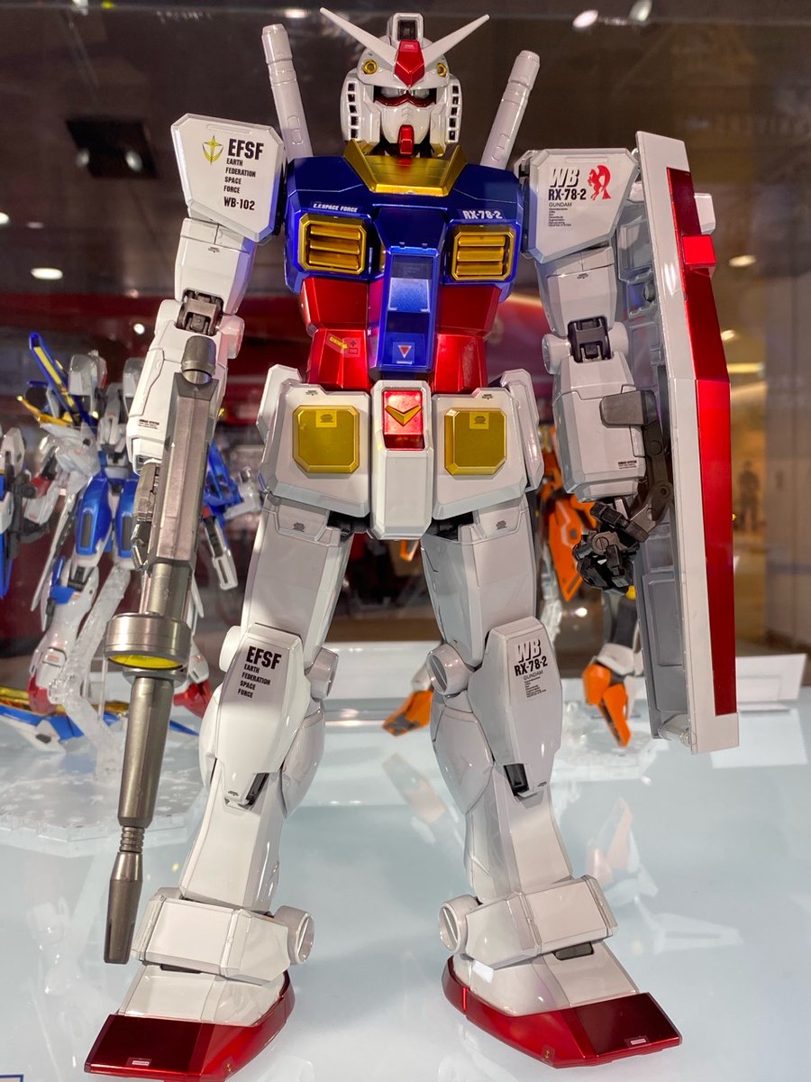 福岡店情報】本日発売です MG 1/100 ガンダムベース限定 V2アサルト