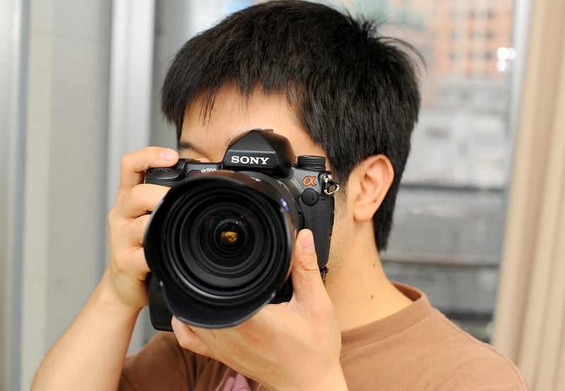 α900』ソニー初の“フルサイズ”デジタル一眼レフカメラ【製品レビュー