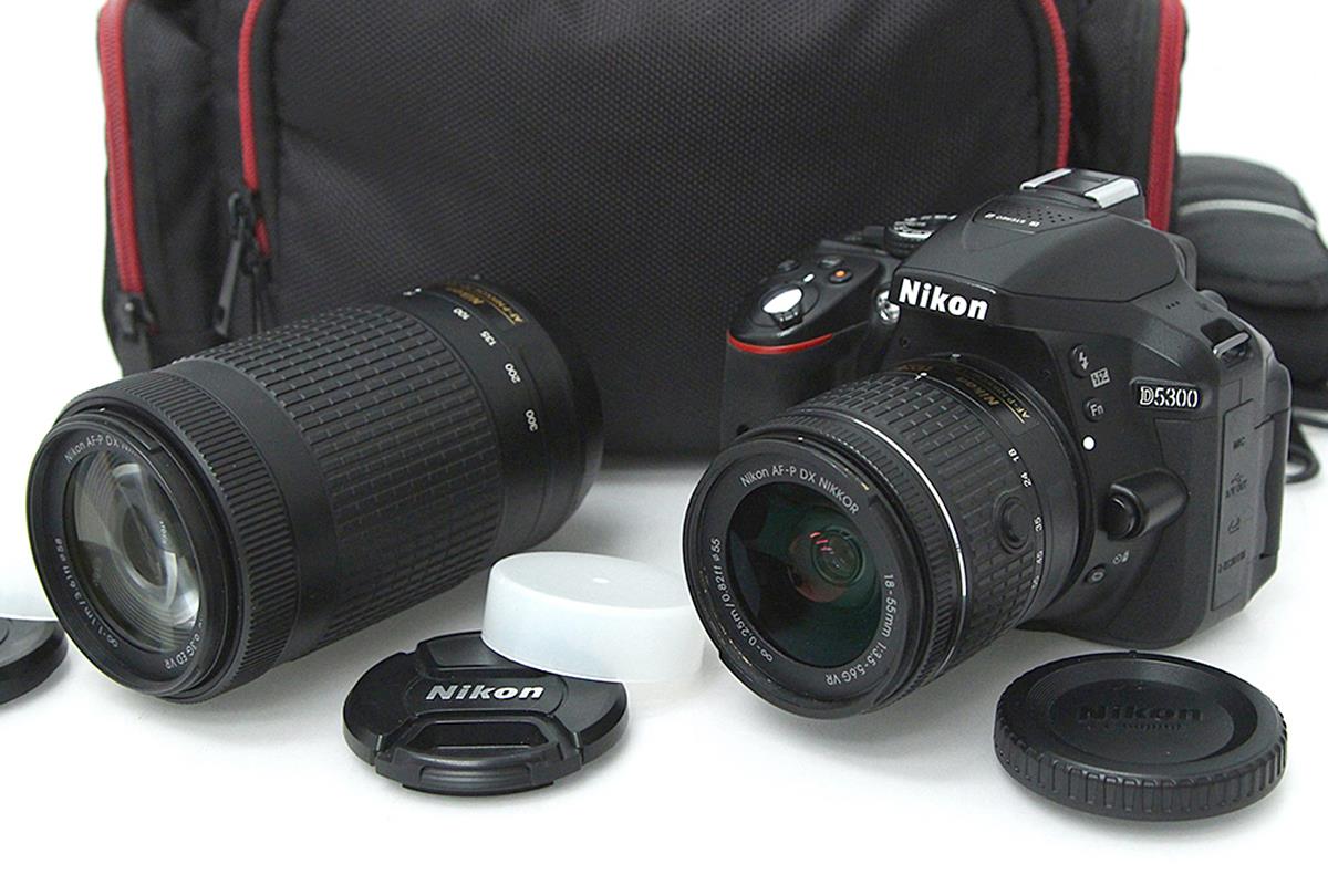 Nikon D5300 ダブルズームキット シャッター数少なめ Nikon ニコン