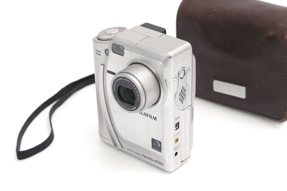 価格.com - 富士フイルム FinePix F770EXR [ホワイト] 純正オプション