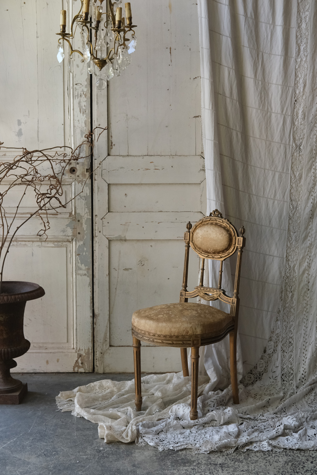 ルイ15世様式サロンチェアFrench antique Cabriole