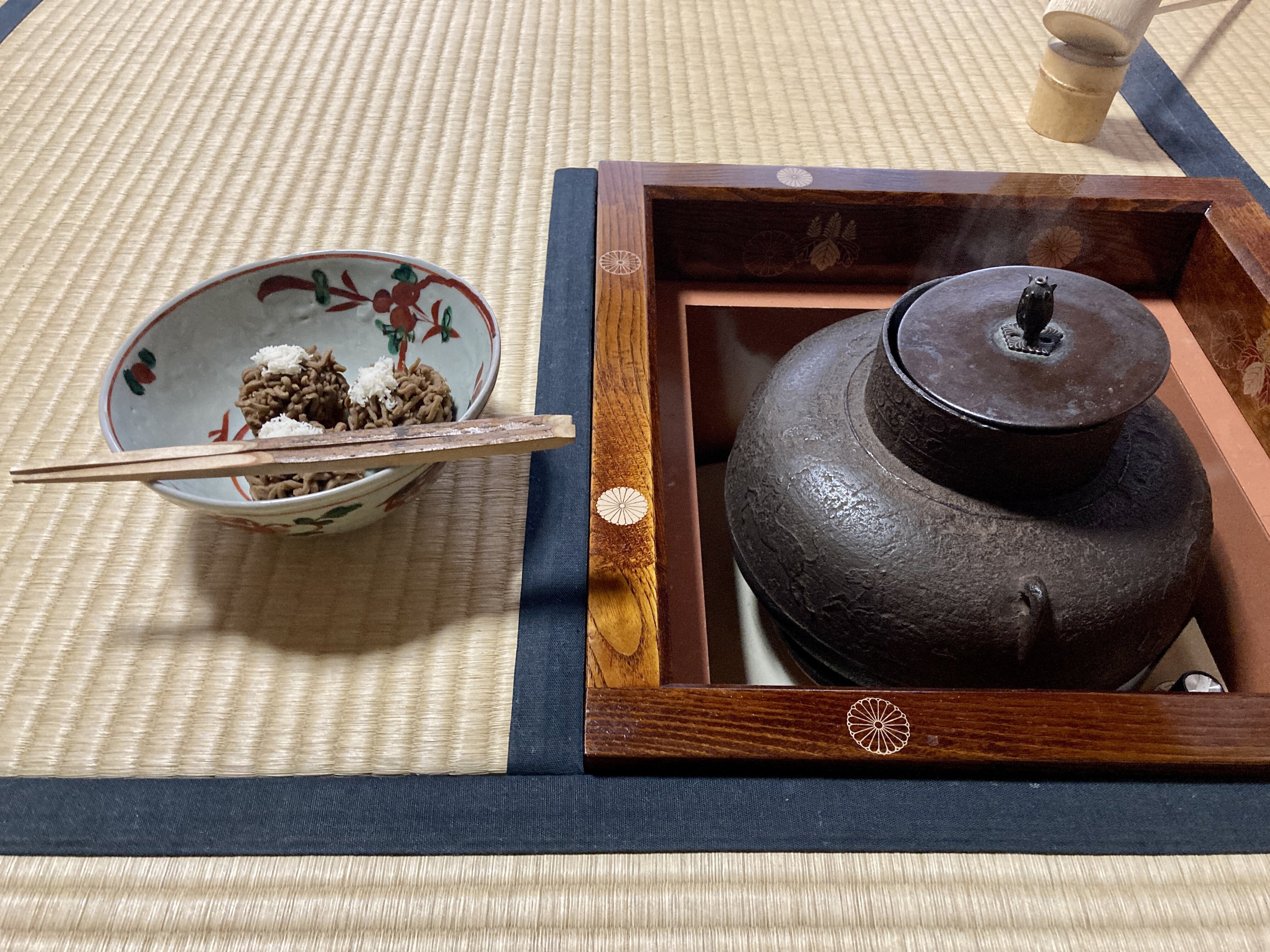 卒寿の席主デビュー 裏千家成瀬宗伸さん 師走の豊国神社月釜 裏千家