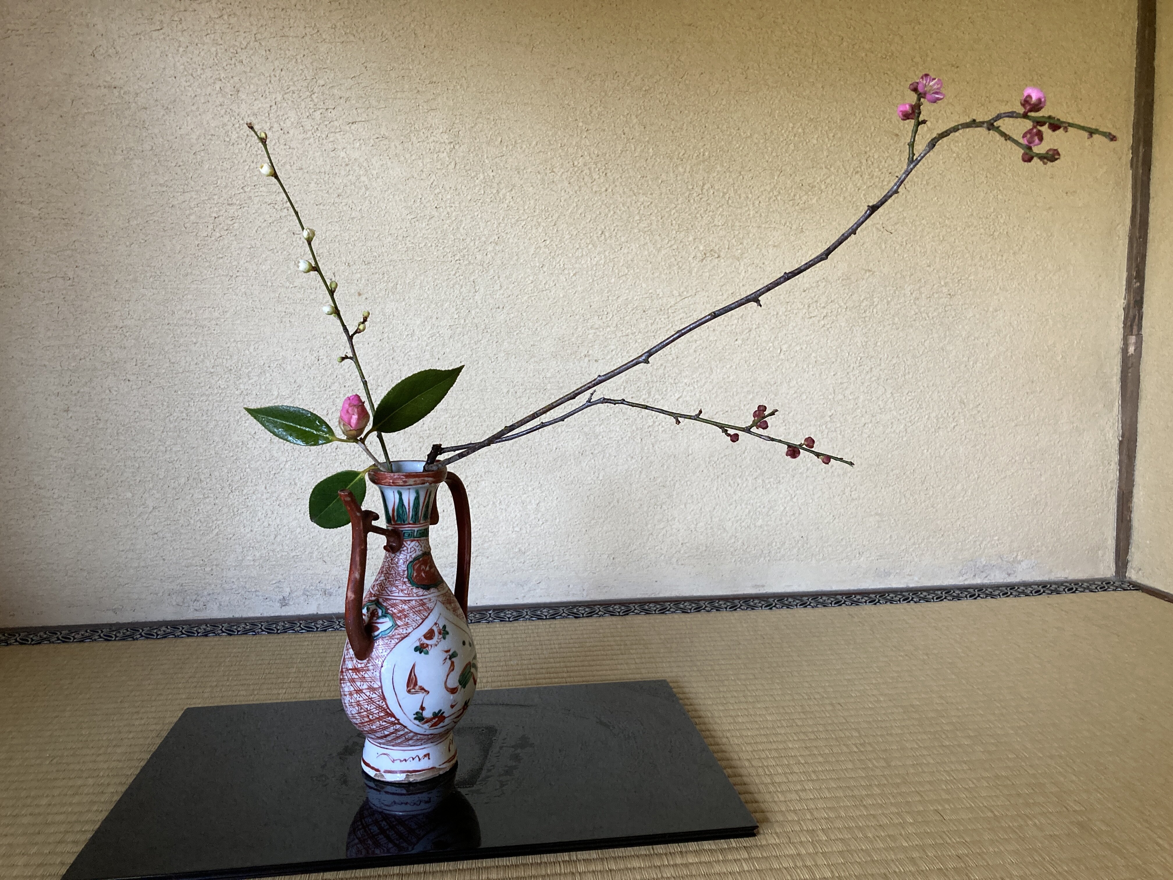 2553 金襴手 赤絵花鳥文 花瓶 2553 金襴手 赤絵花鳥文 花瓶