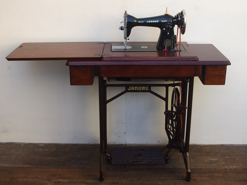 No.656 Janome ジャノメ製 家庭用足踏みミシン：アンティークミシン