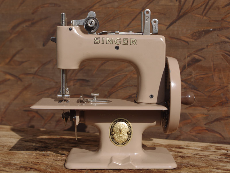 希少 アンティーク SINGER シンガー トイミシン SINGER シンガートイ