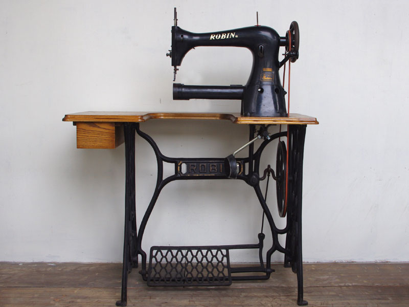 BOTHER足踏みミシンの鉄脚 アイアン テーブルに！ BOTHER足踏みミシン