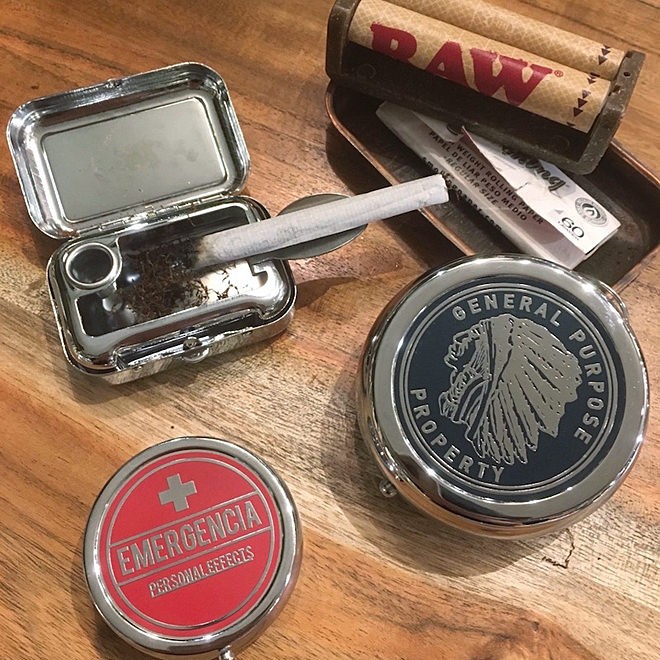 携帯灰皿 アウトドア おしゃれ レトロ アンティーク調 ポータブル灰皿