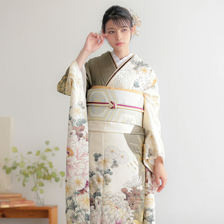 未仕立て 振袖 22点セット「オフホワイト×茶 菊牡丹に笹」仮絵羽