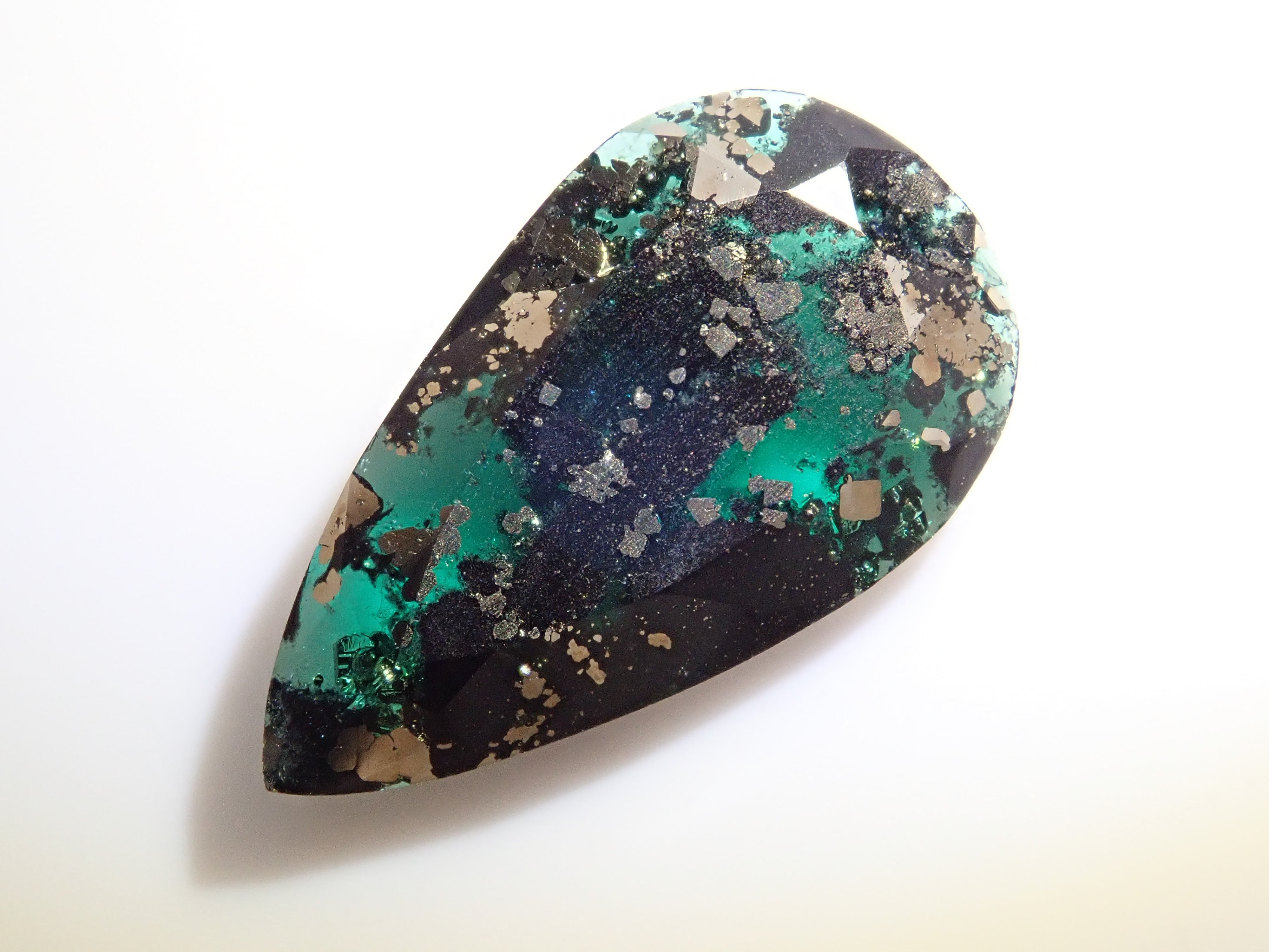 コロンビア産パイライト・雲母インエメラルド - 通販｜宝石鑑定士が