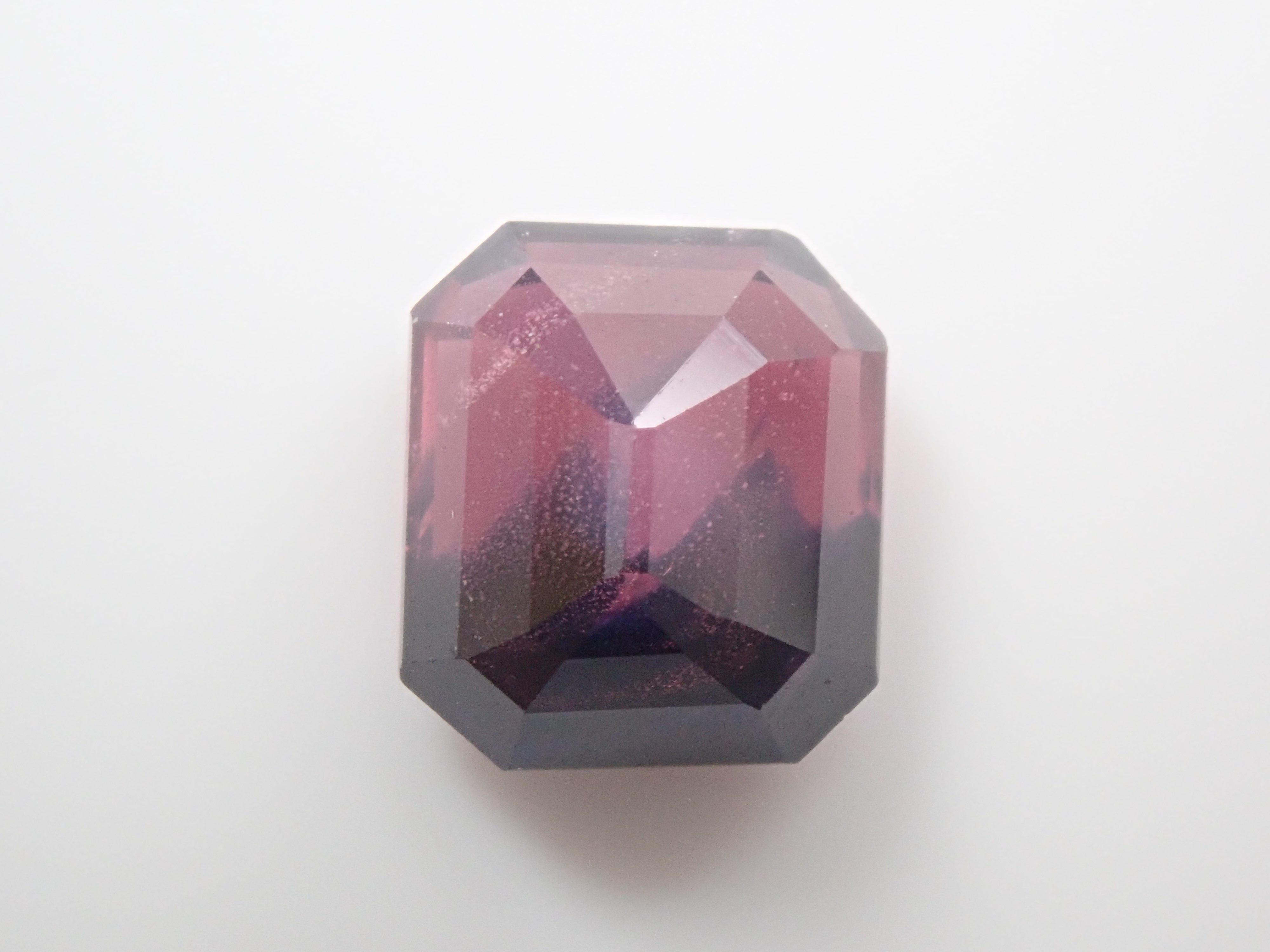 タンザニア・ウィンザー産バイカラーサファイア 1.030ctルース