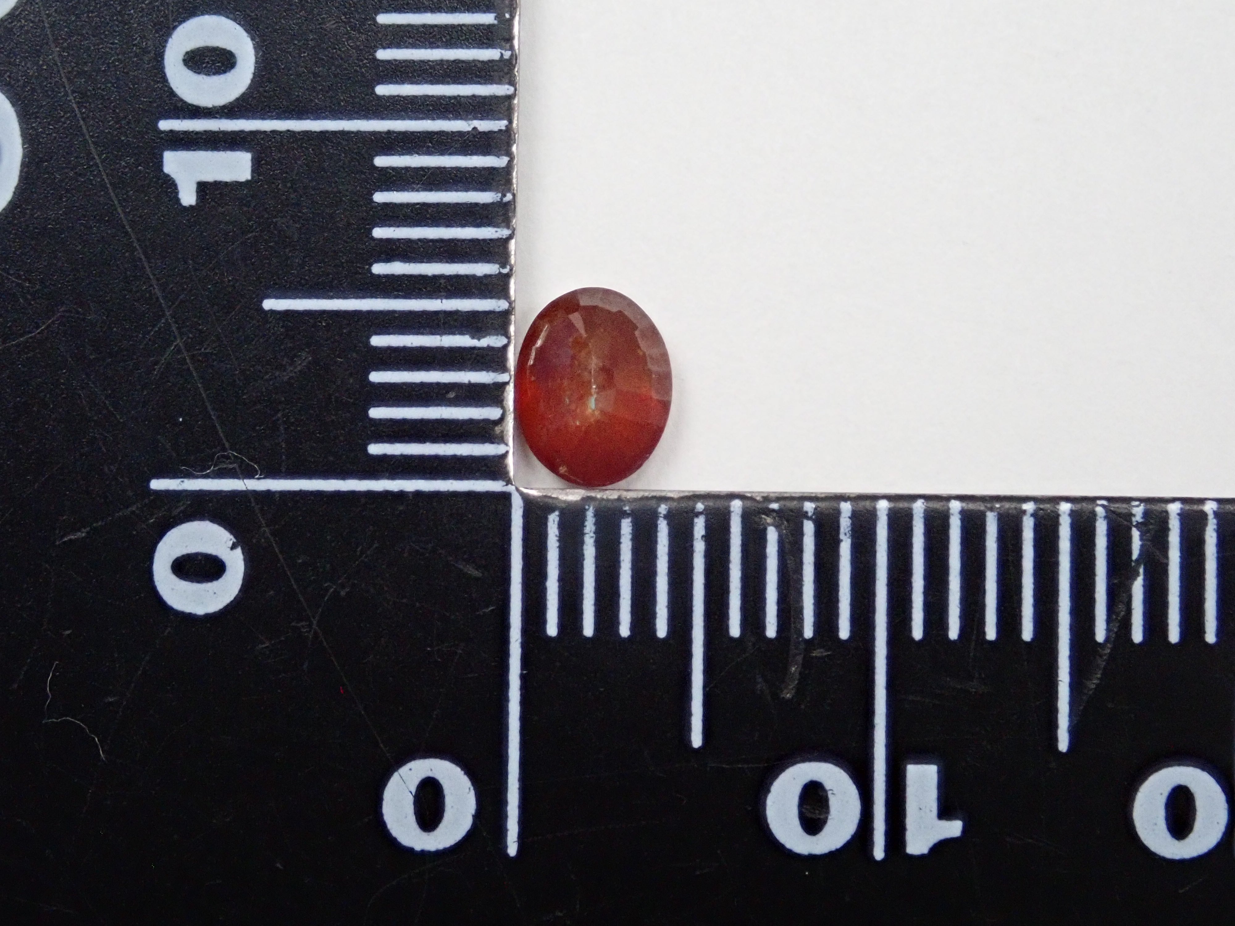 奈良県天川村産レインボーガーネット（アンドラダイトガーネット