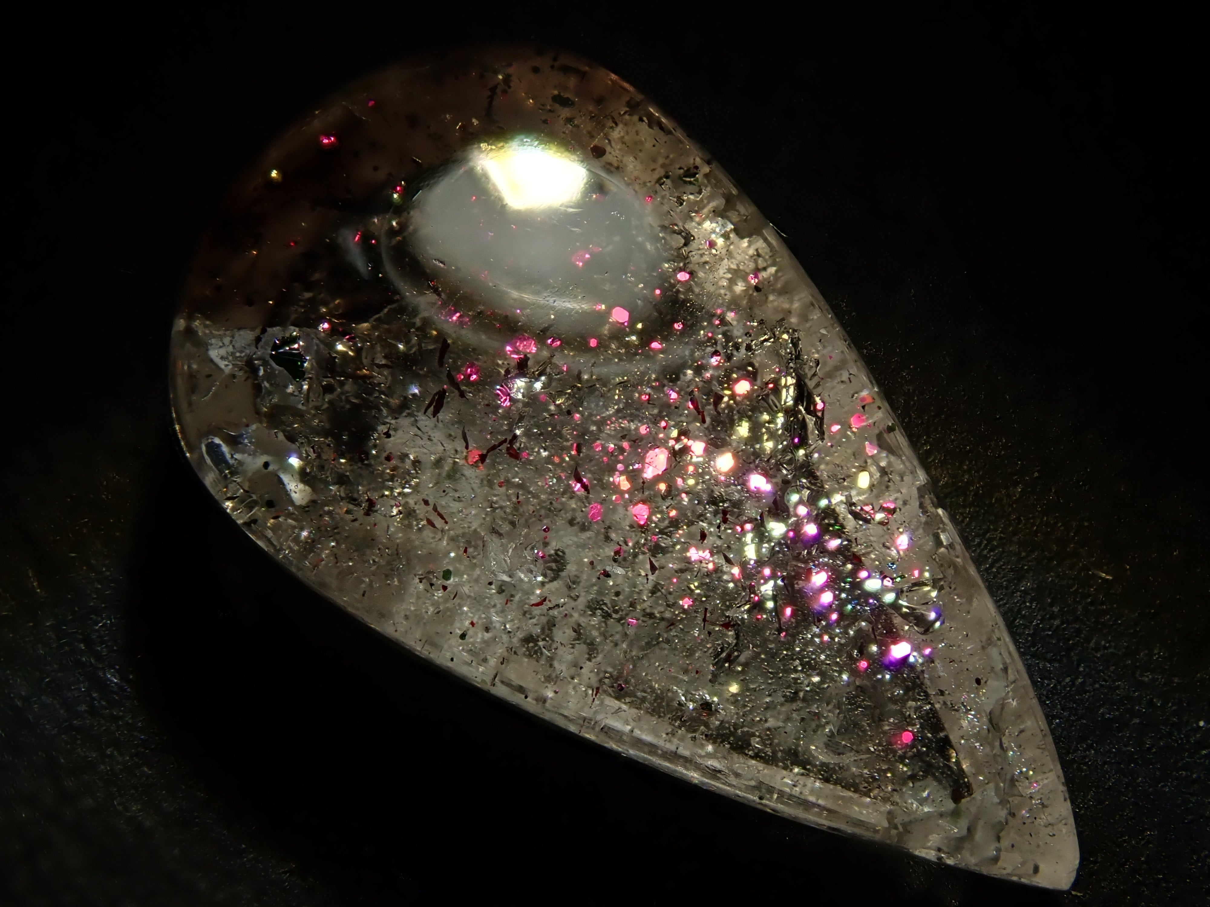 ティンカーベルクォーツ（ピンクファイヤークォーツ） 5.326ctルース