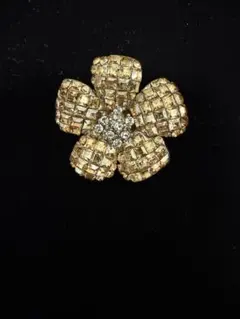 2026年最新】フォクシー ブローチの人気アイテム - メルカリ