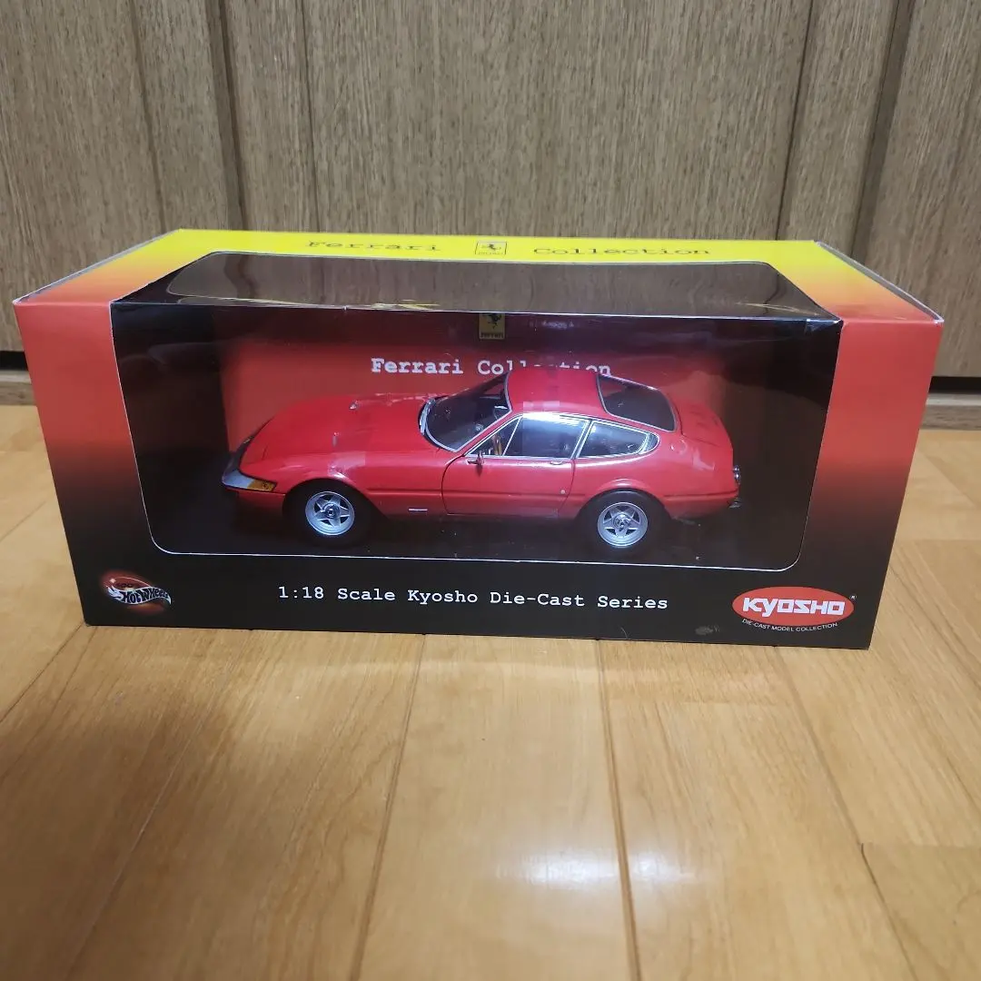 京商 フェラーリ 356GTB/4 デイトナ 1/18 ミニカー Y0959