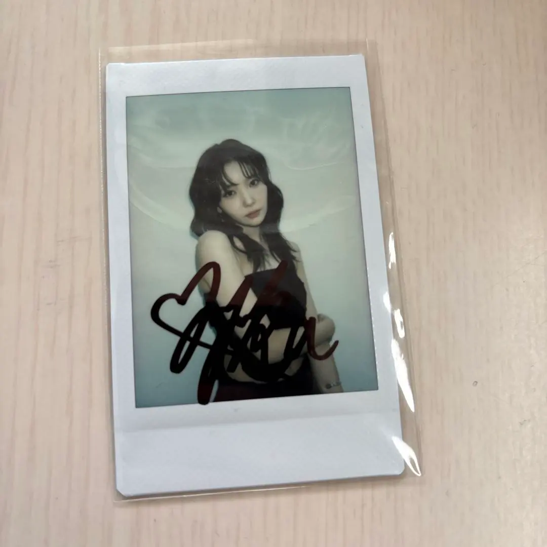 2026年最新】niziuマユカ直筆サインの人気アイテム - メルカリ