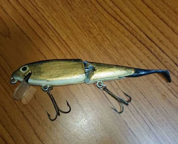 年末値下げ！藍鍋島流水鷺図 大皿 飾り皿 浮彫 浪形皿 共箱 45cm