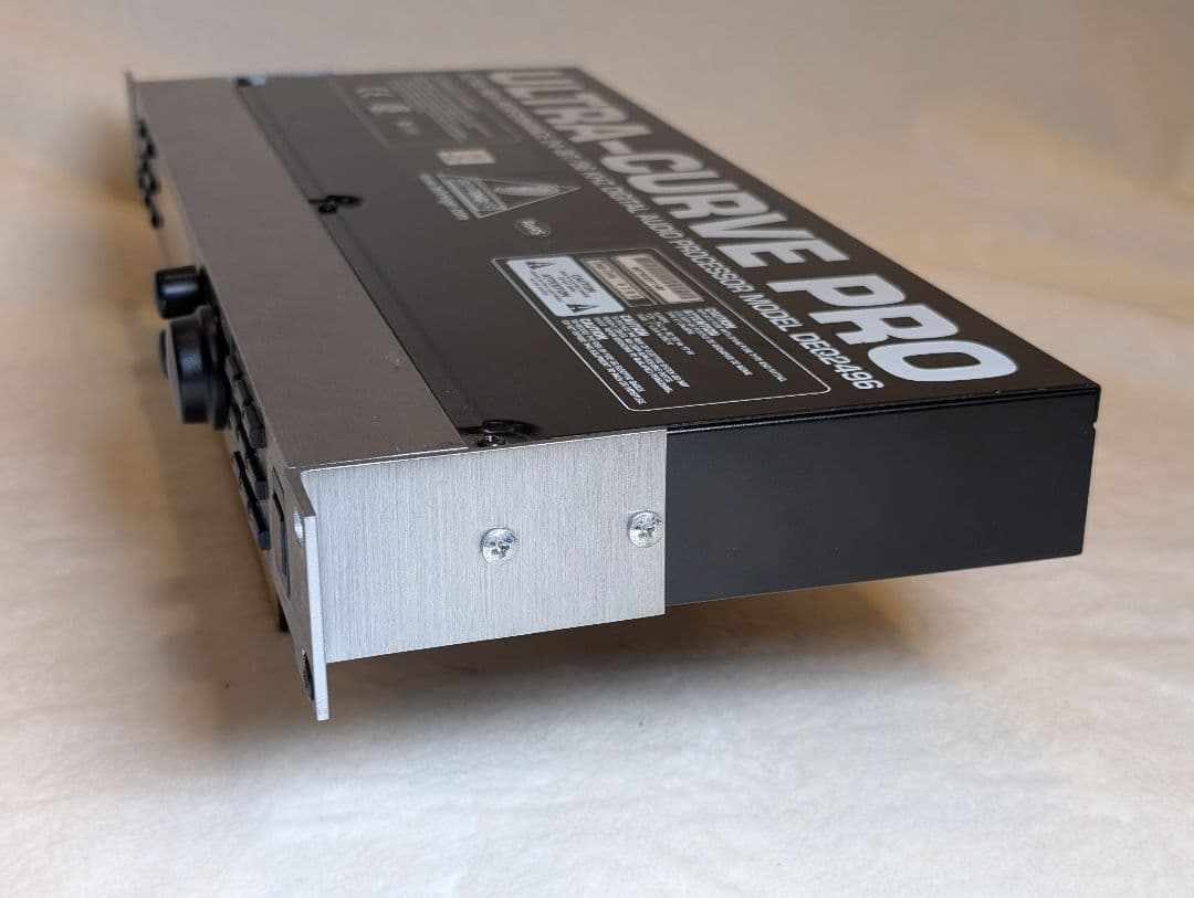 【美品USED】BEHRINGER DEQ2496