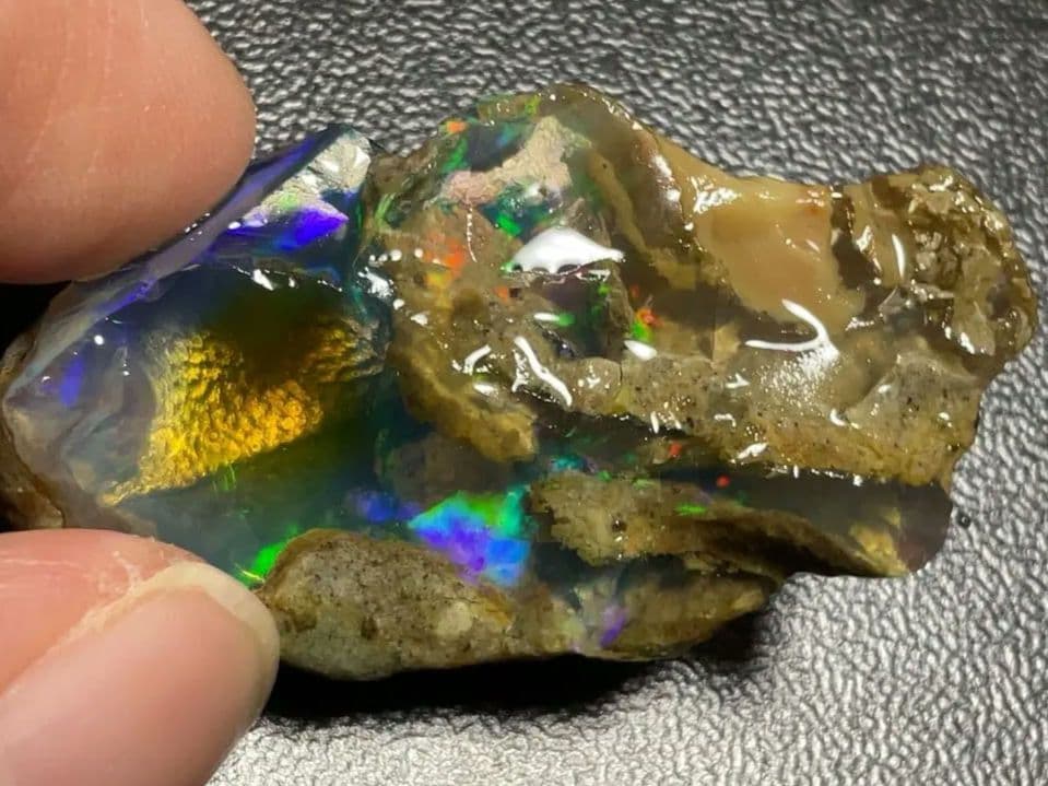 40CT】エチオピア オパール 原石 青 透明 黄色 ウェロ産 美術品