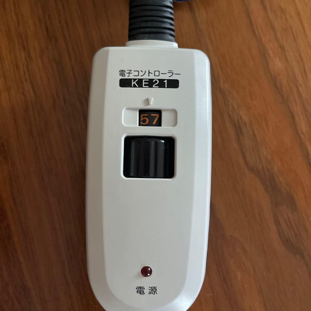 ニトリ　ハイダイニングテーブルこたつ　３点セット