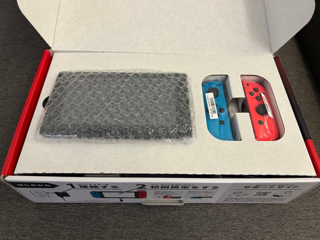 K*様 [美品]Nintendo Switch 本体 Joy-Con付き