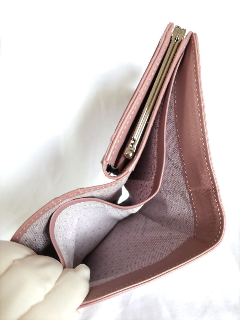 ジルスチュアート折りたたみ財布