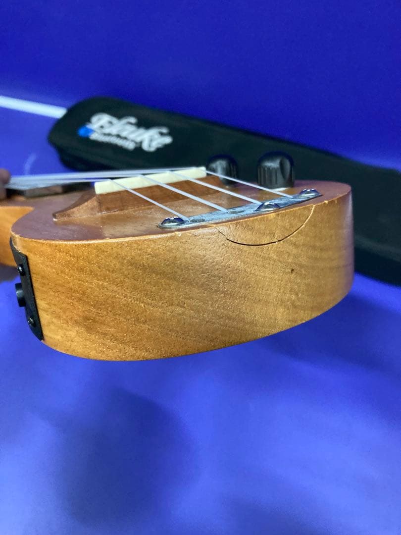 エレウケ eleuke サイレントウクレレ