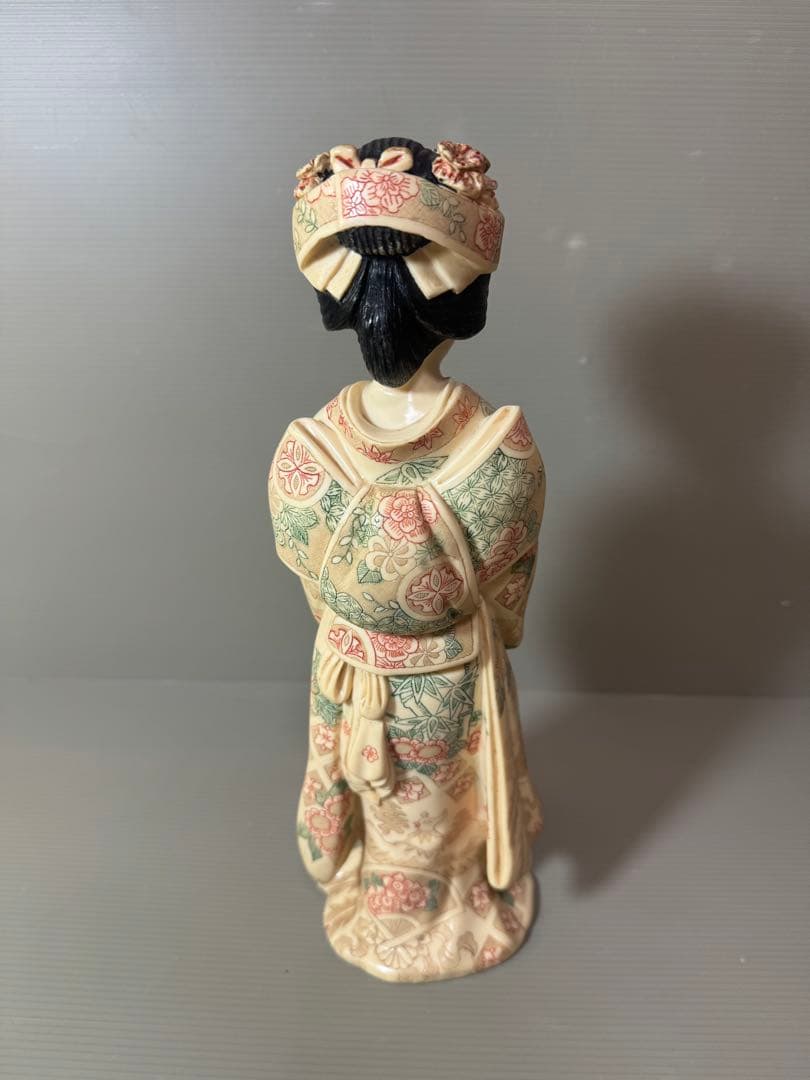 2920 古美術品 細密彫刻女性像 置物 細密細工 骨董