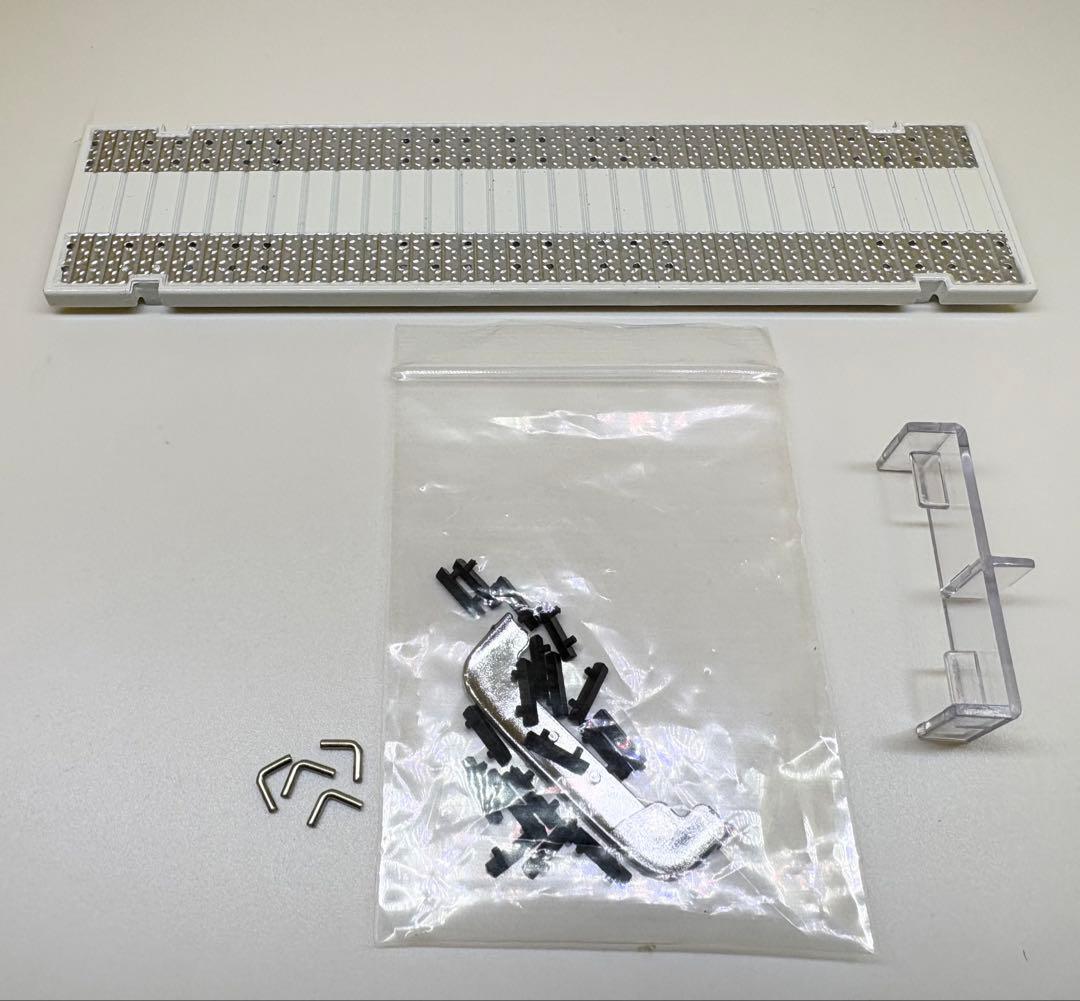 KENGFAI 1/64 スカニア S730 車両運搬トランスポーター 白　希少