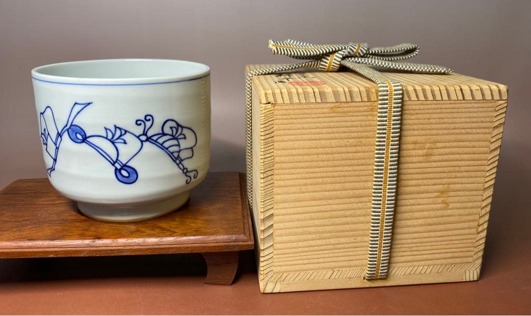 【茶道具】清閑寺窯　祥平造　染付冠手火入（共箱） 茶道具】清閑寺窯 祥平造 染付冠手火入（共箱） - メルカリ