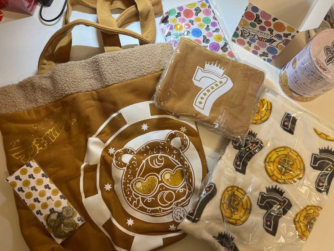 ジャニーズWESTまとめ売り〜DVD、CD、コンサートグッズ