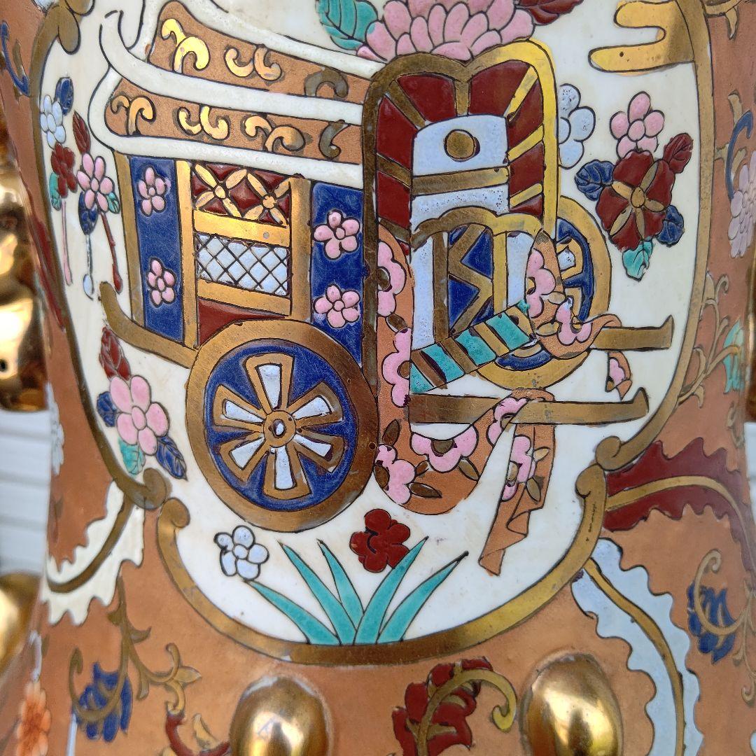 飾り大壺