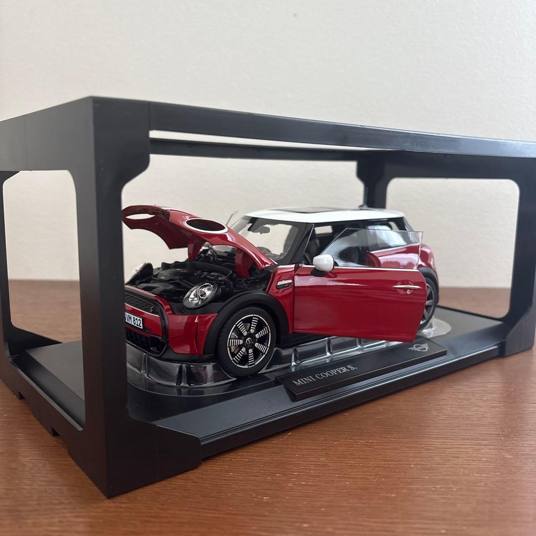 ノレブ ミニ クーパーs Mini Cooper s 1/18 ミニカー レッド