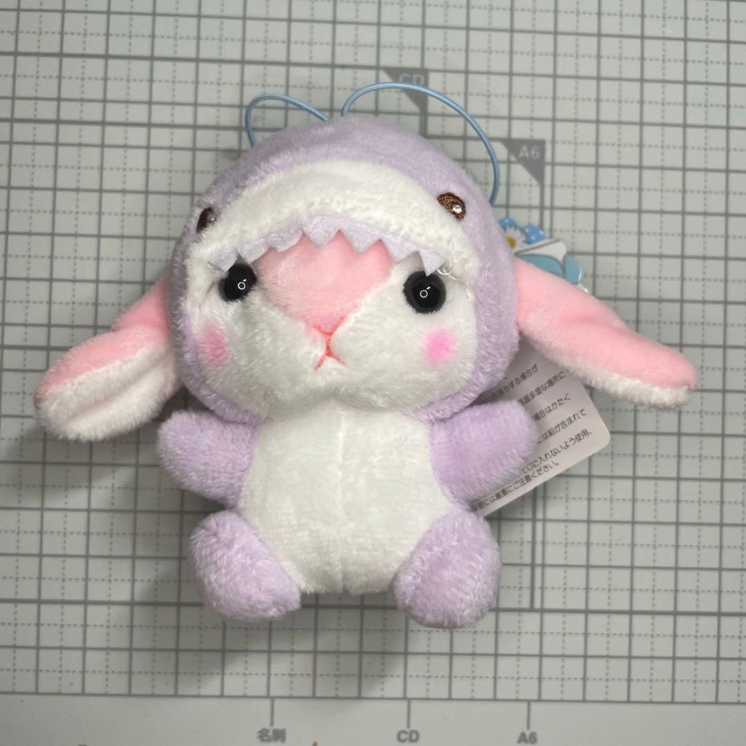すとろべりー】ぽてうさろっぴー ゆるぐるみシャークVMC - メルカリ