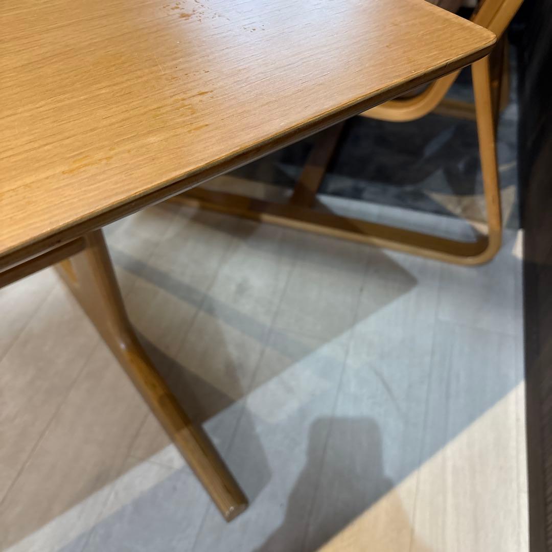 無印良品　リビングでもダイニングでも使えるテーブル【直接取引可能】