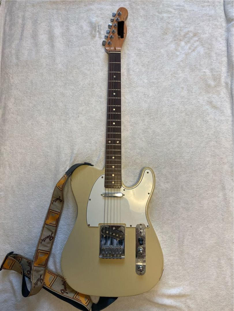 F社風改造テレキャスター 国内イシバシ楽器限定販売モデル、SQUIER FSR '60s Custom Telecaster