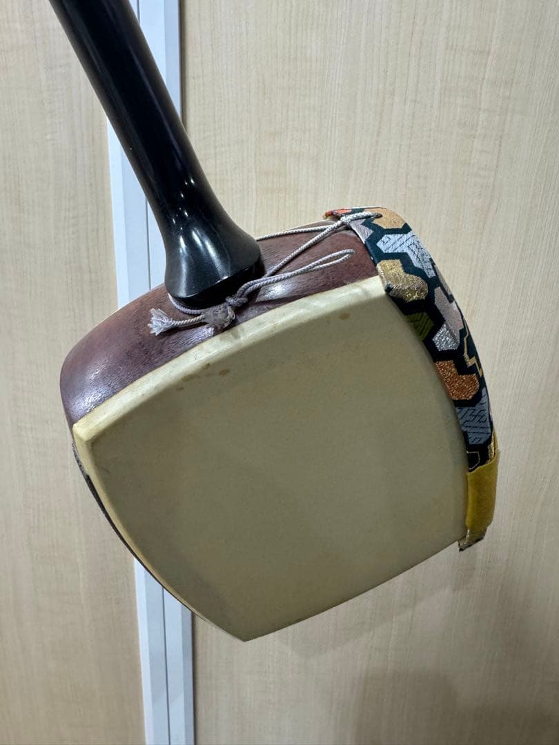 三味線 和楽器 弦楽器 紅木 紫檀 天然素材 ハードケース付き
