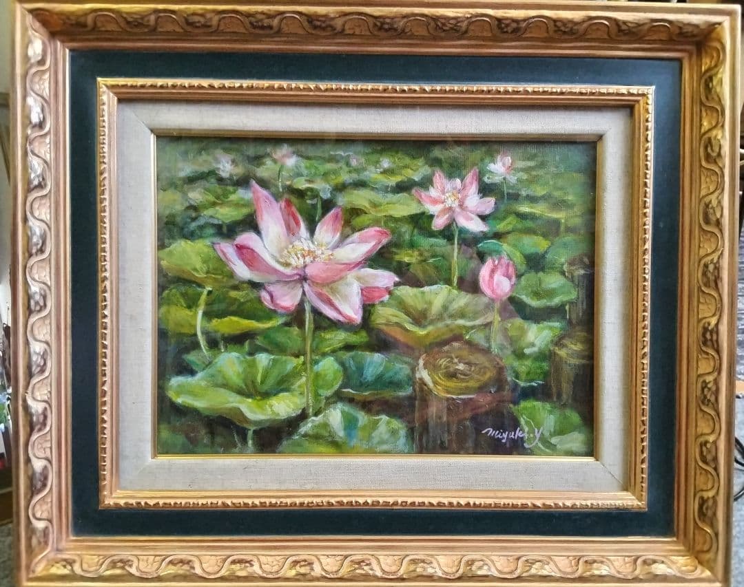 油絵 F4新作大賀ハス 、ゴールド額縁ガラス入り。 値下げ 油絵 F4新作大賀ハス 、ゴールド額縁ガラス入り。 値下げ