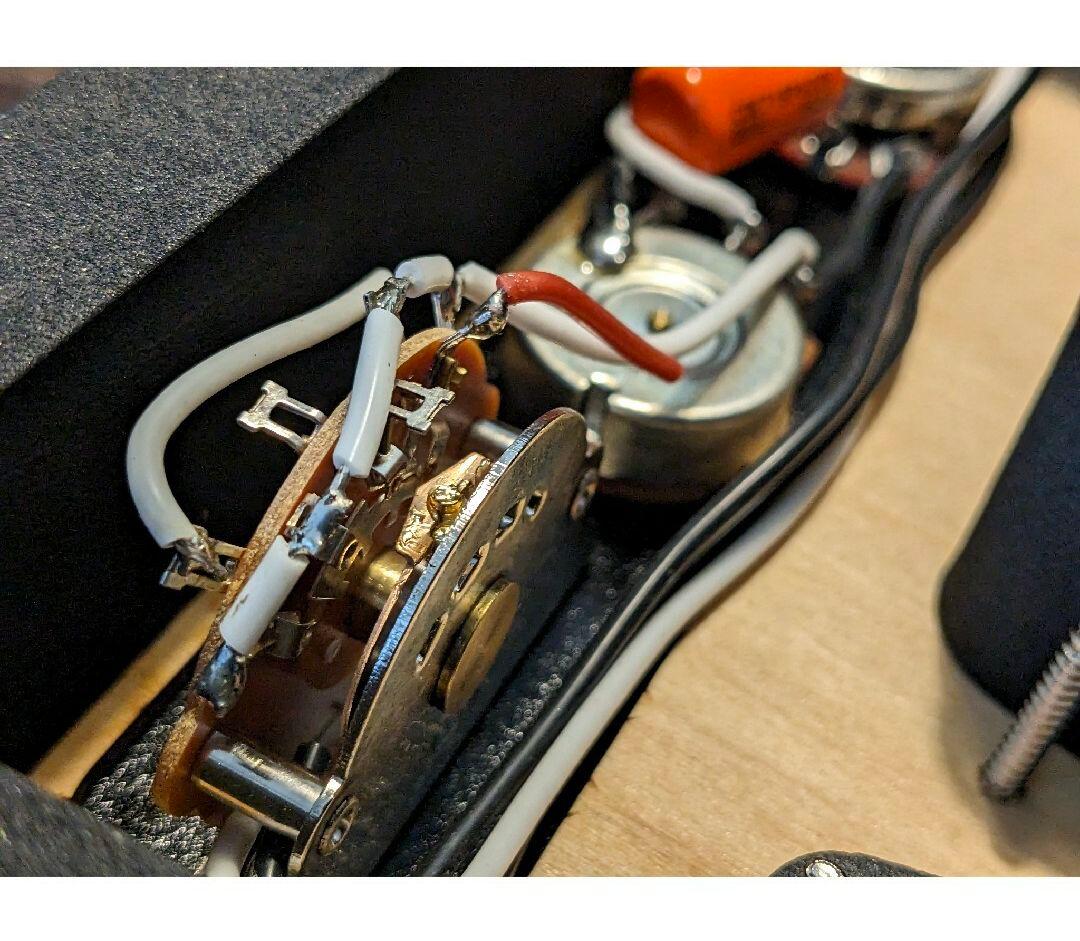 アルニコV　ピックアップ　ローラーサドル　メタルプレート　アセンブリ　セット