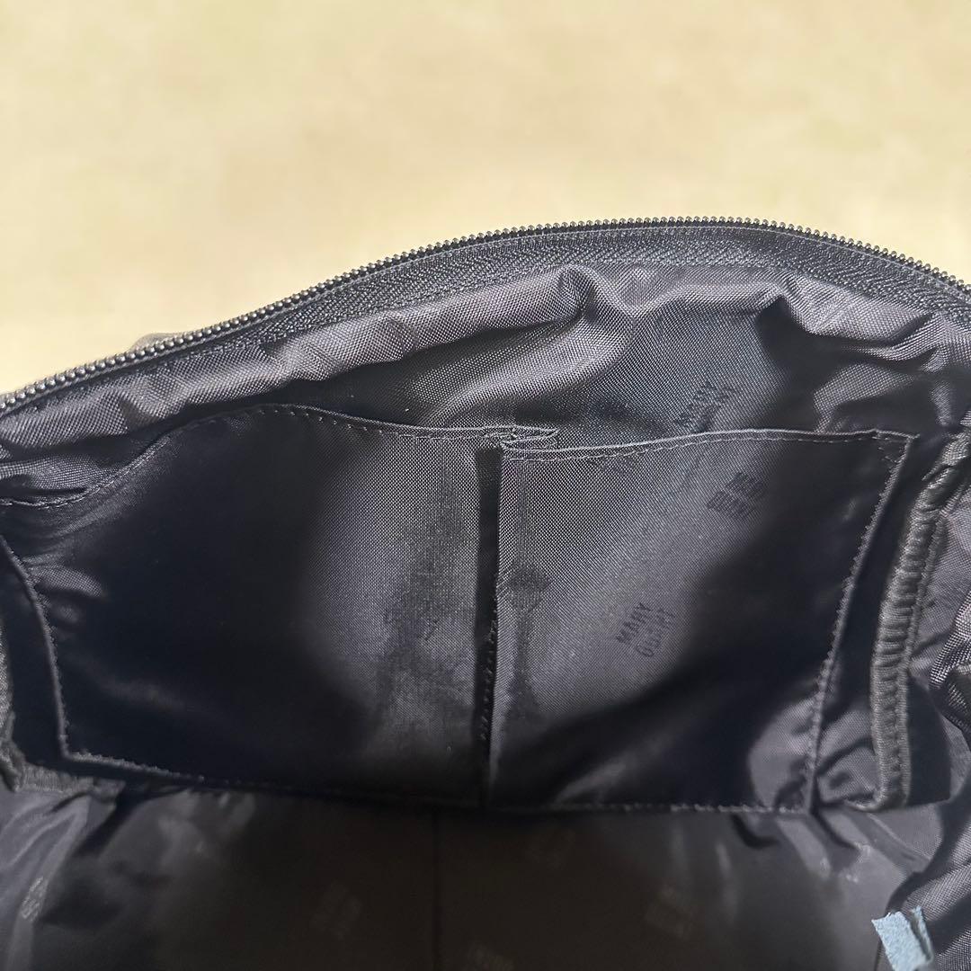 新品未使用 マリークワント デイジー ロゴ ショルダーバッグ 黒 大容量 人気