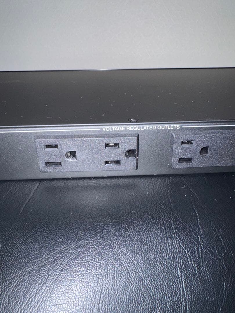 FURMAN M-8X AR 安定化電源 (M8XAR)