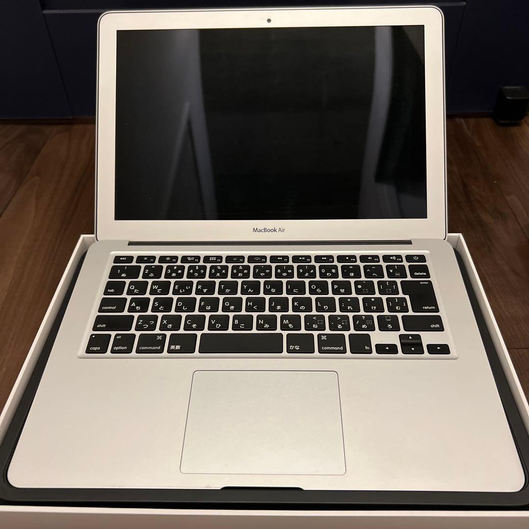 Apple MacBook Air 2017 13インチ　128GB・箱あり Amazon.co.jp: 【整備済み品】Apple MacBook Air 2017(13インチAir,4GB