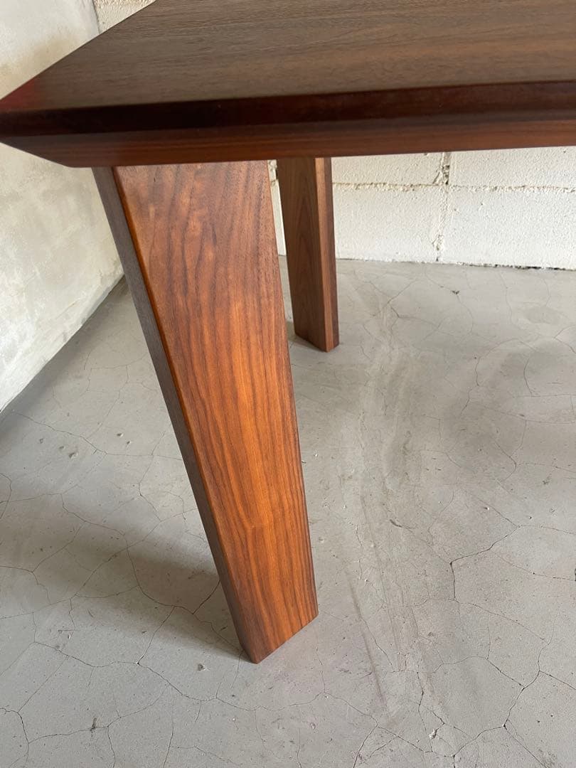 ウォールナット 無垢材　150 ダイニングテーブル　木脚　国産メーカー